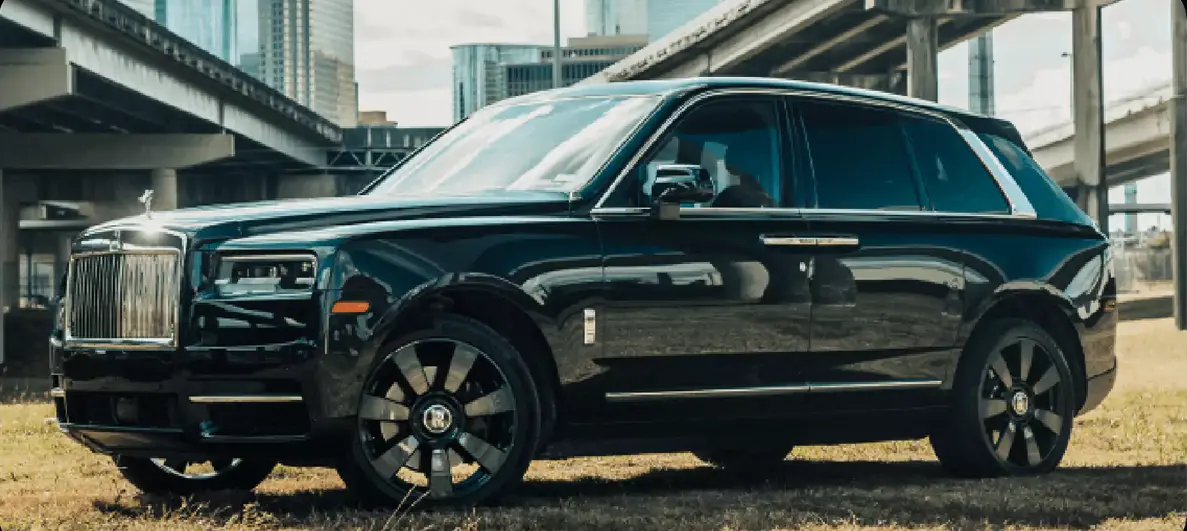 Black Rolls Royce Cullinan for Rent Houston